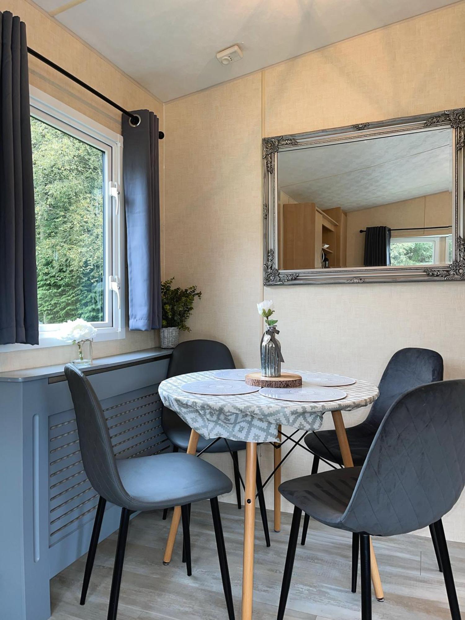 Percy Wood Lodge With Hot Tub Near Alnwick Swarland Экстерьер фото